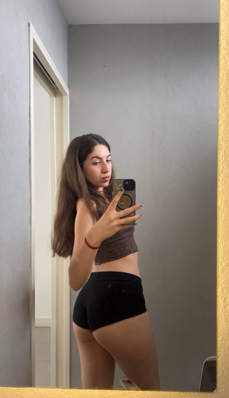 Amber in her underwear in Zhanjiang