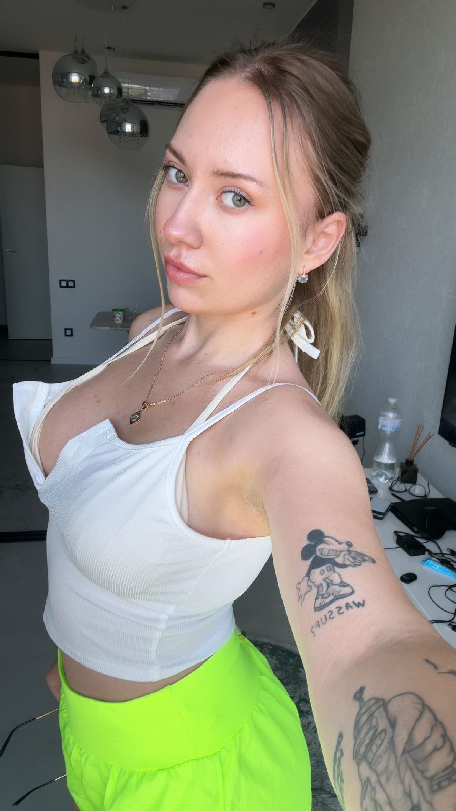 KateV in her underwear in Zhanjiang