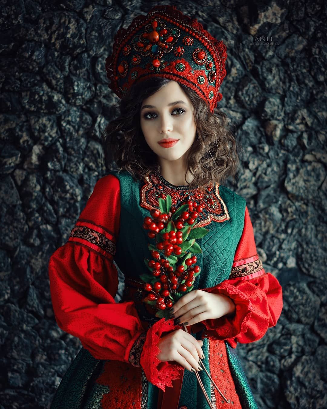 Nude girl Women in Slavic costumes in Zhanjiang