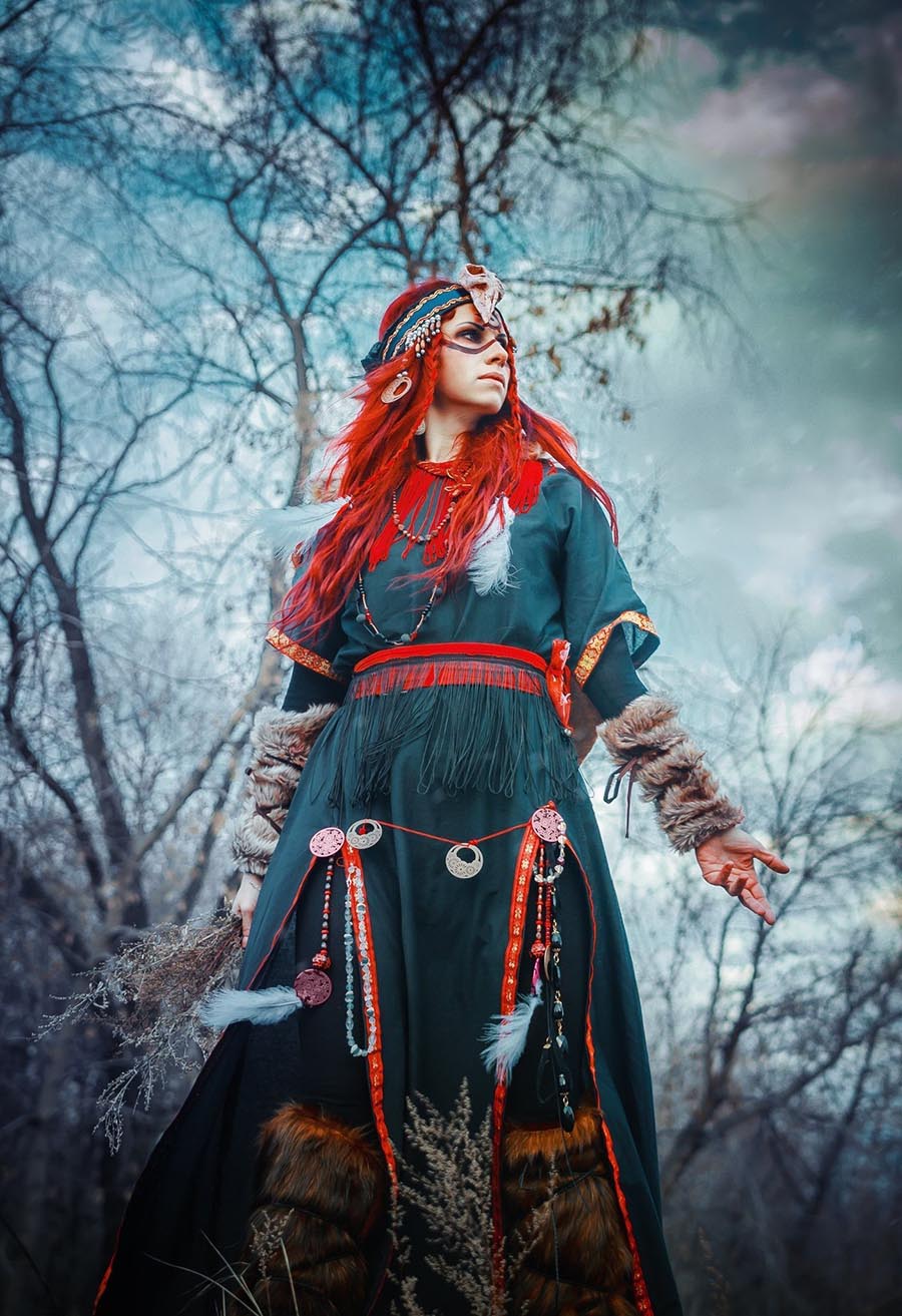 Girls in Slavic costumes underwear in Zhanjiang